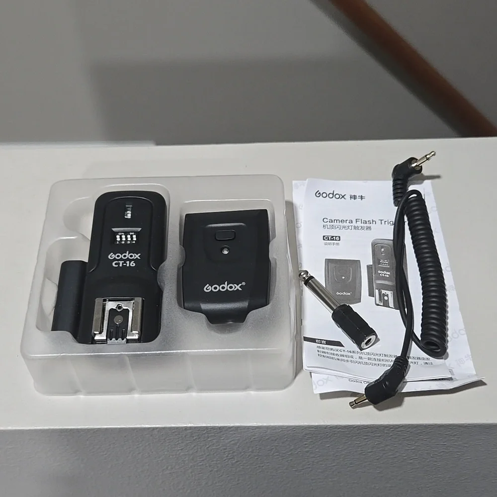 NIB Godox Camera Flash Trigger CT-16